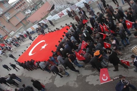 Erzurum'da Aziziye isyanı!.. 1