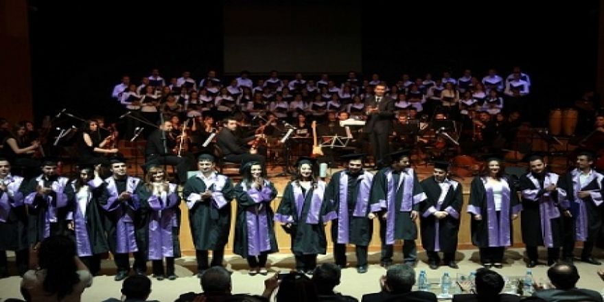 Erzurum'da Orkestra-Koro Konseri