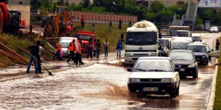 Erzurum 2011'e gidiyor ama!