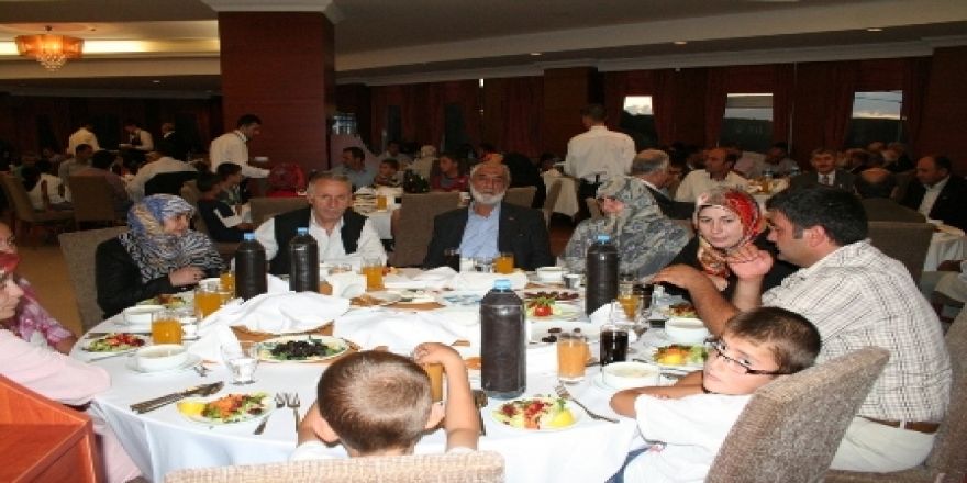 Erzurum Valisinden iftar!