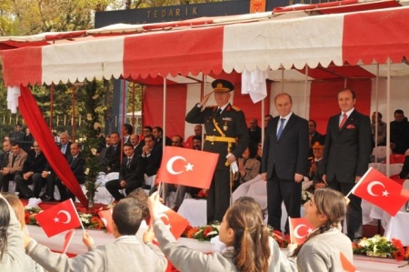 Erzurum'da görkemli kutlama! 1