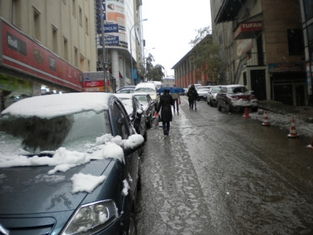 Yağmur, sabah kara dönüştü! 4