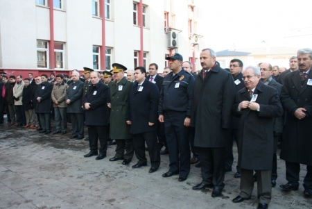 Şehit polis uğurlandı! 6