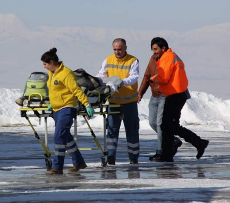 Ambulans helikopter imdada yetişti! 1