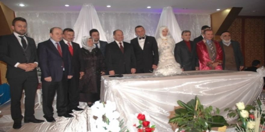 Akdağ Nikah Şahidi Oldu!