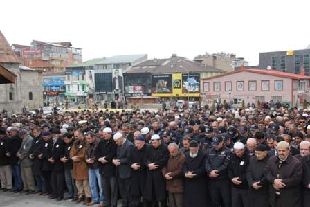 Genç Yaşta Kalbine Yenik düştü 7