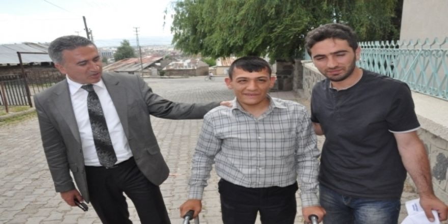 Erzurum'da 3 kişiyi sevindirdiler!