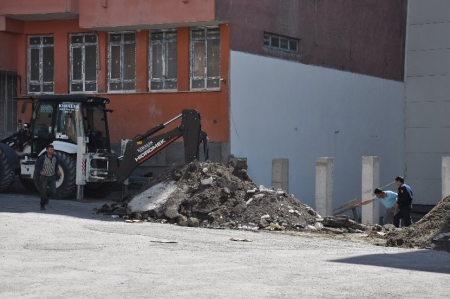 Yakutiye'de doğalgaz borusu patladı 1