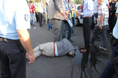 Karaborsacı ve polis arbedesi 6