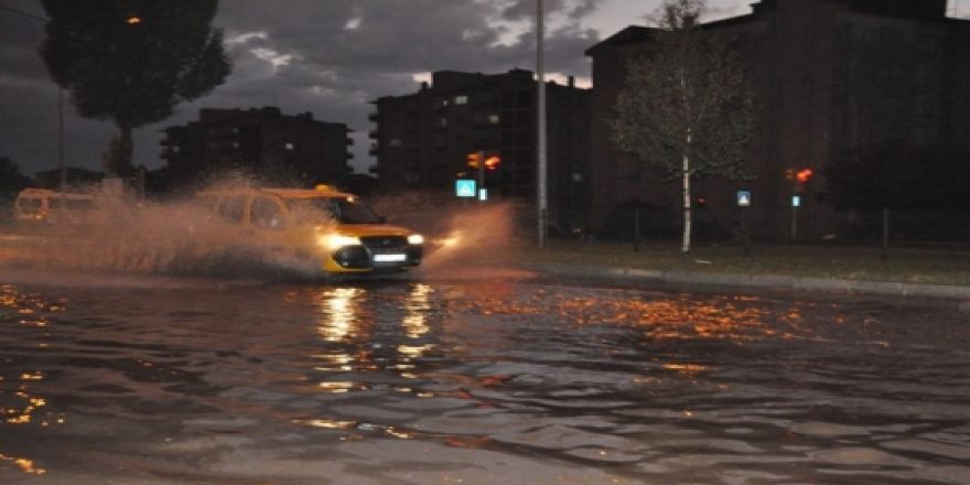 Yine her yeri su bastı!