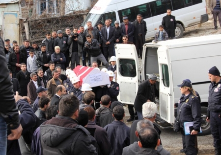 Erzurum'da dualarla uğurlandı 1