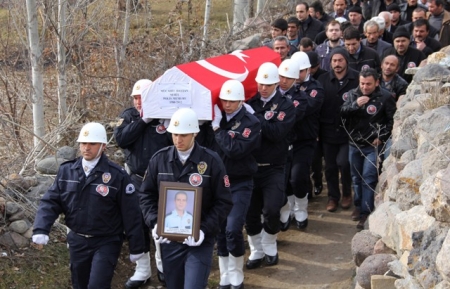 Erzurum'da dualarla uğurlandı 4