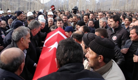 Erzurum'da dualarla uğurlandı 9