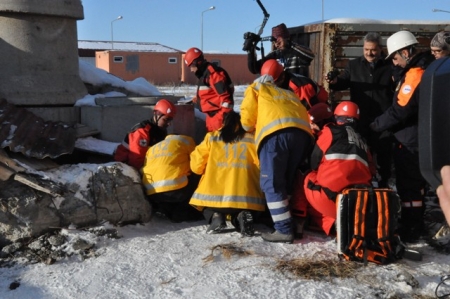 İki ambulans çarpıştı! 6