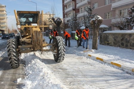 Palandöken'de kar mesaisi! 8