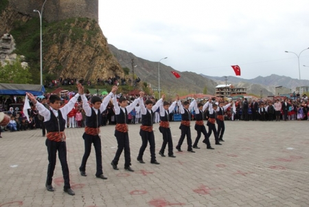 23 Nisan coşkusu her yeri sardı 12