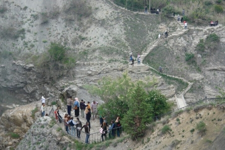 Tortum Şelalesi'ne ziyaretçi akını 2