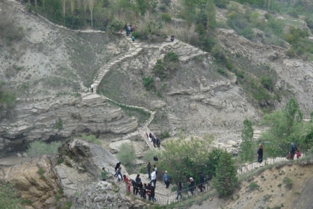 Tortum Şelalesi'ne ziyaretçi akını 6