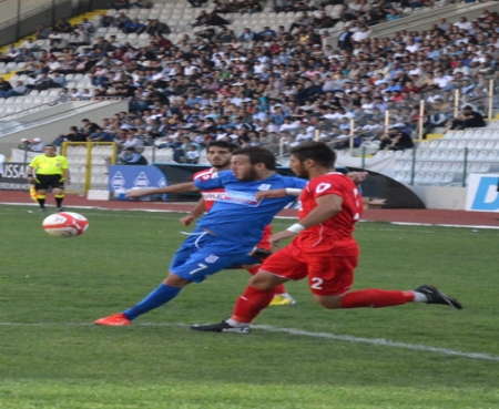 Erzurum BBSpor dört attı! 4