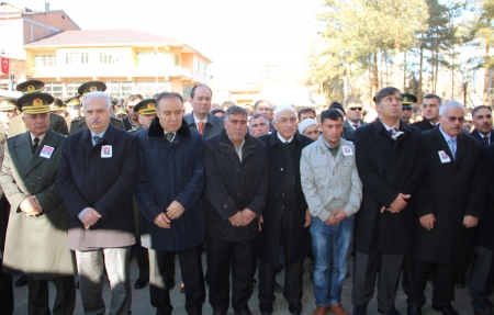 Şehidin cenazesi toprağa verildi 5