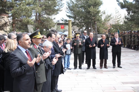 Erzurum'da şehitler unutulmadı 4