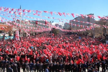 MHP’den Erzurum’da gövde gösterisi 5