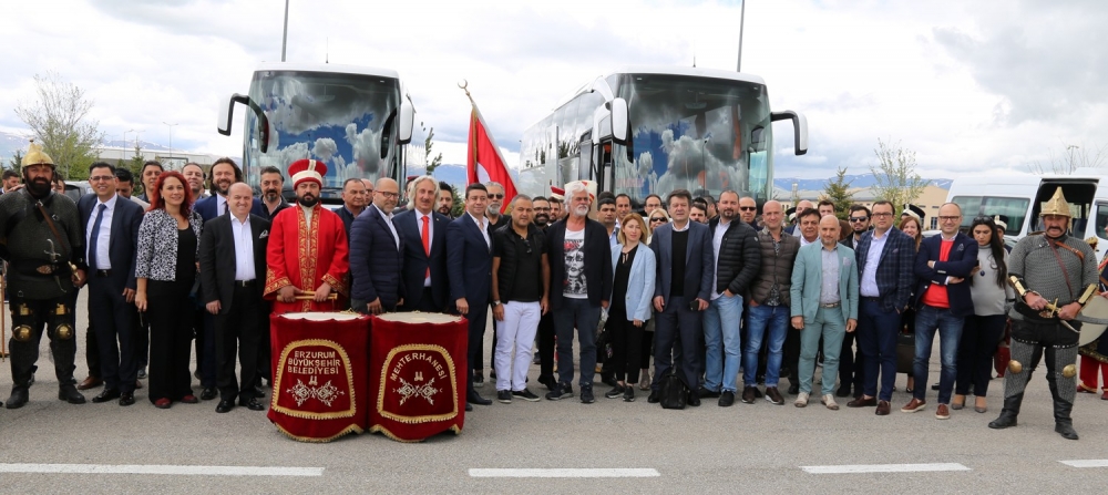 Büyükşehir iş dünyasının ünlü isimlerini ağırladı 8