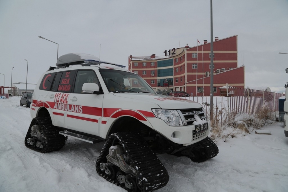 Erzurum İl Sağlık Müdürlüğü ekipleri şifa dağıtıyor 5