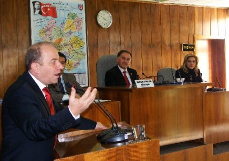 Erzurum Valisi il Meclisindeydi! 2