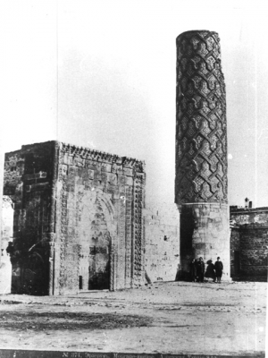 Erzurum'da tarihe PVC ayıbı! 13