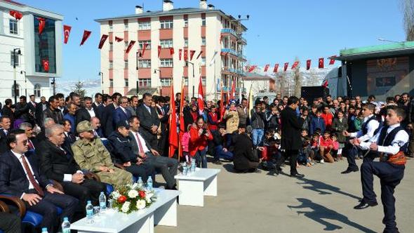 Çat'ta kurtuluş coşkusu