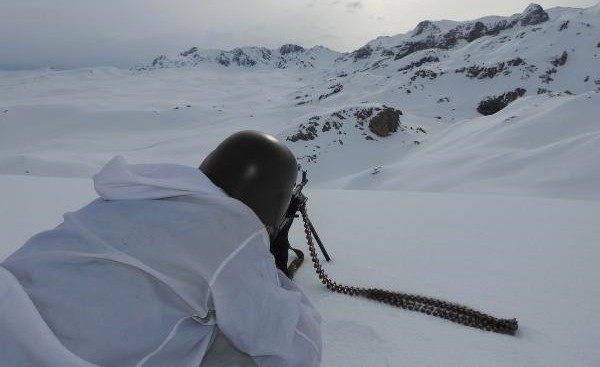 Erzincan'da Teröristlerin Sığınakları İmha Edildi