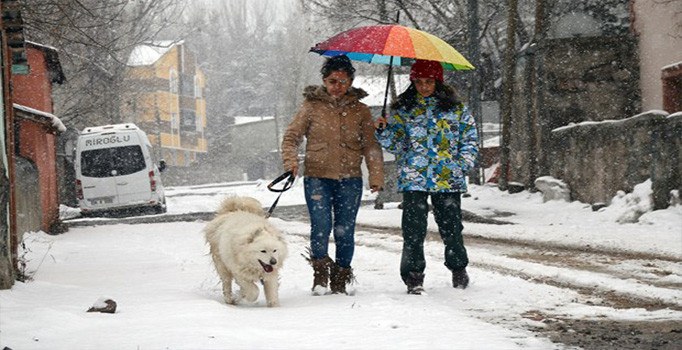 Nisan ayında kar sürprizi