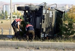 Trafik kazası: 1 şehit, 7 yaralı