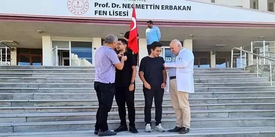 Erzurum'da YKS'de başarı elde eden öğrenciler ödüllendirildi