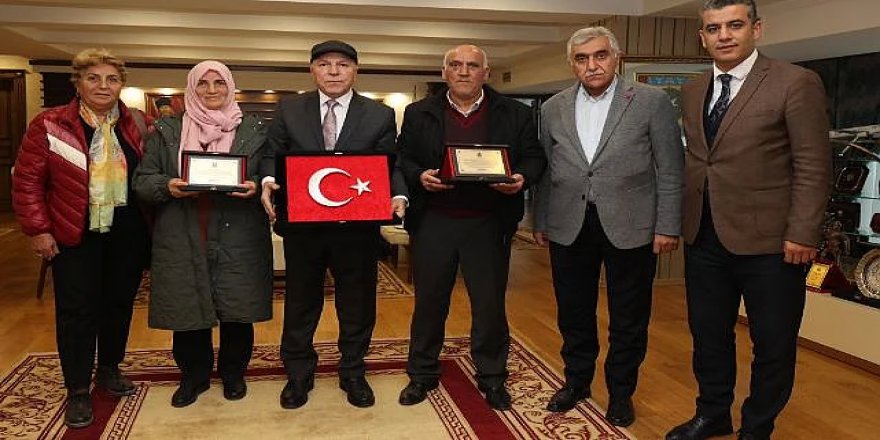 Başkan Sekmen şehit ailesini ağırladı