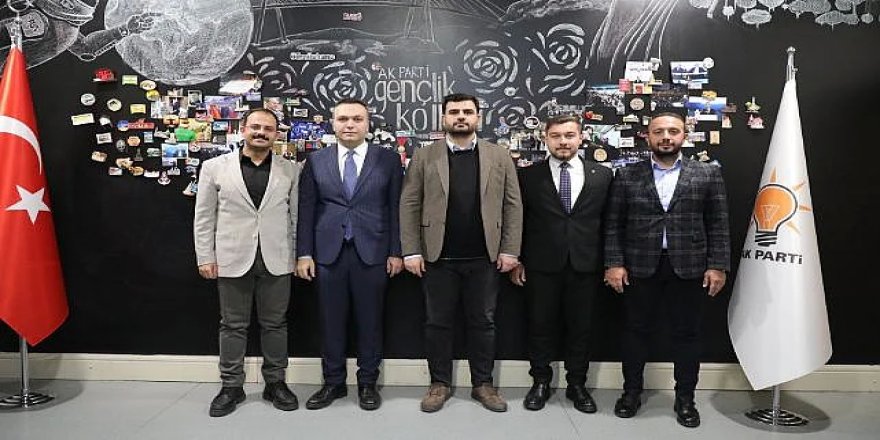 AK Parti Erzurum İl Gençlik kollarında görev değişimi