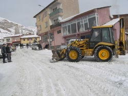 Kar yağışı hayatı olumsuz yönde etkiliyor