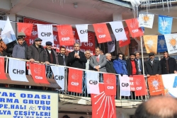 CHP Hınıs!ta miting yaptı