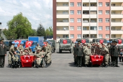 Engelli gençlerin askerlik heyecanı!