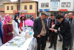 Oltu'lu öğrencilerden Hemşireler Günü etkinliği