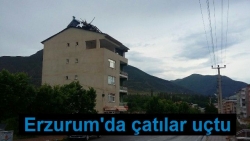 İspir'de çatılar uçtu!