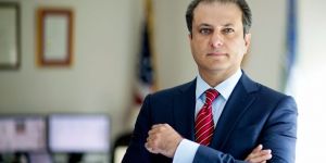 FETÖ bağlantılı savcı Bharara'nın istifasını istedi