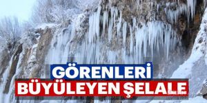 30 metrelik buz sarkıtları görenleri büyülüyor