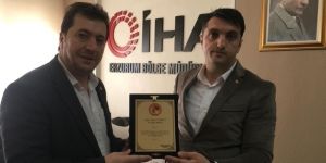 Güvenlik Korucuları ve Şehit ailelerinden İHA’ya plaket