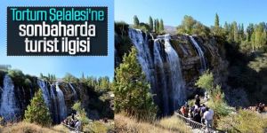 Tortum Şelalesi'ne sonbaharda turist ilgisi